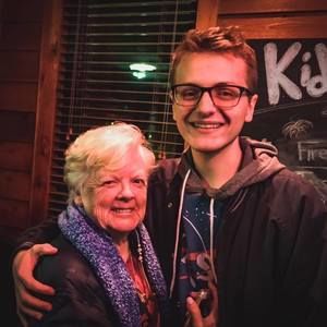 Meet your Posher, Pearl